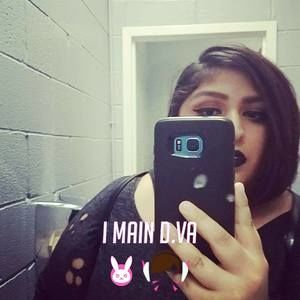 Meet your Posher, Polly